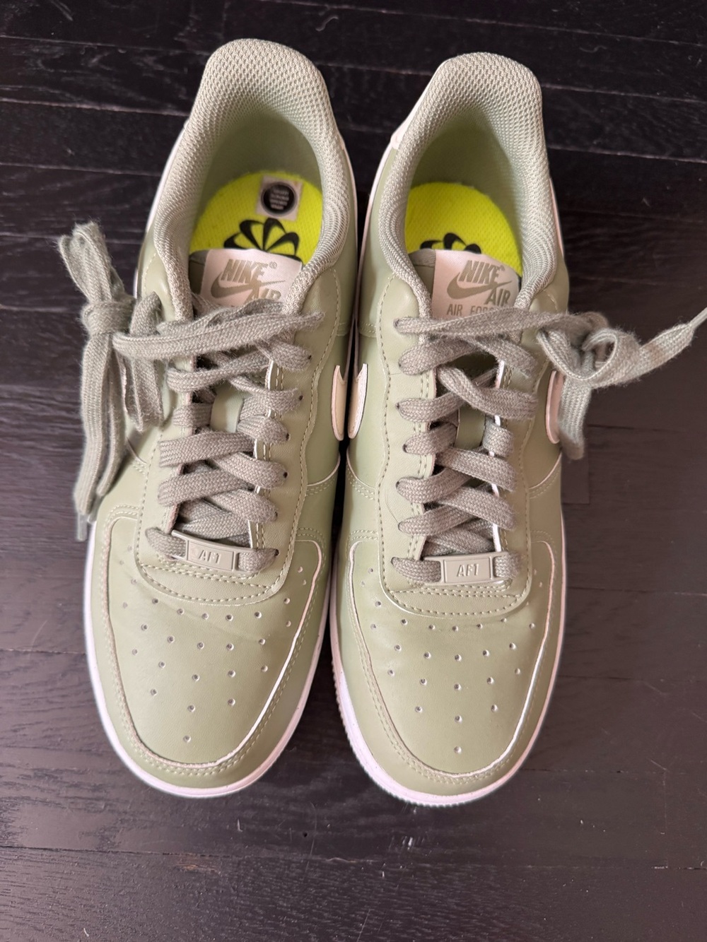 Nike Air Force One -  Olive Green Low-Top Sneakers with White Sole